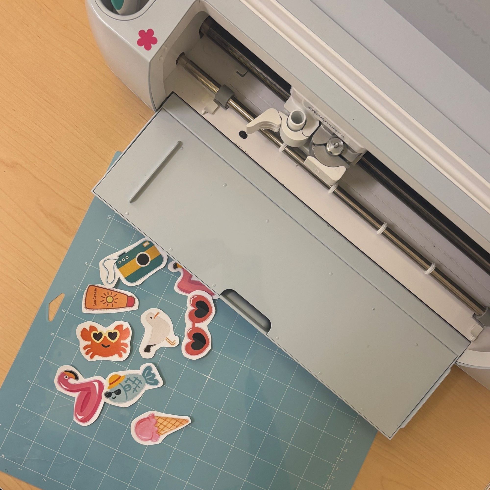Event image Cricut® Cutting Machine: Learn to Create Stickers @The Library